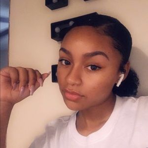 Meet your Posher, Jada